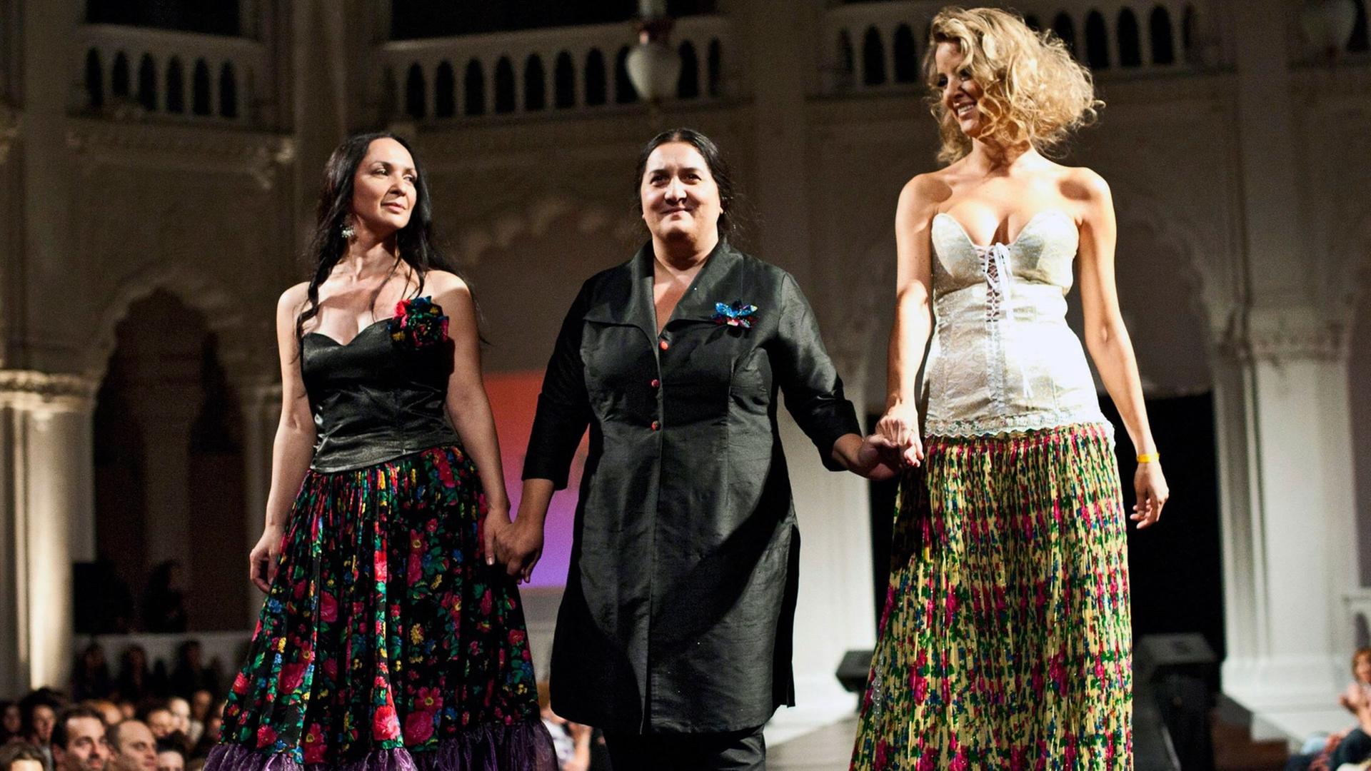 Roma-Designerin Erika Varga in Budapest während einer Modenschau.