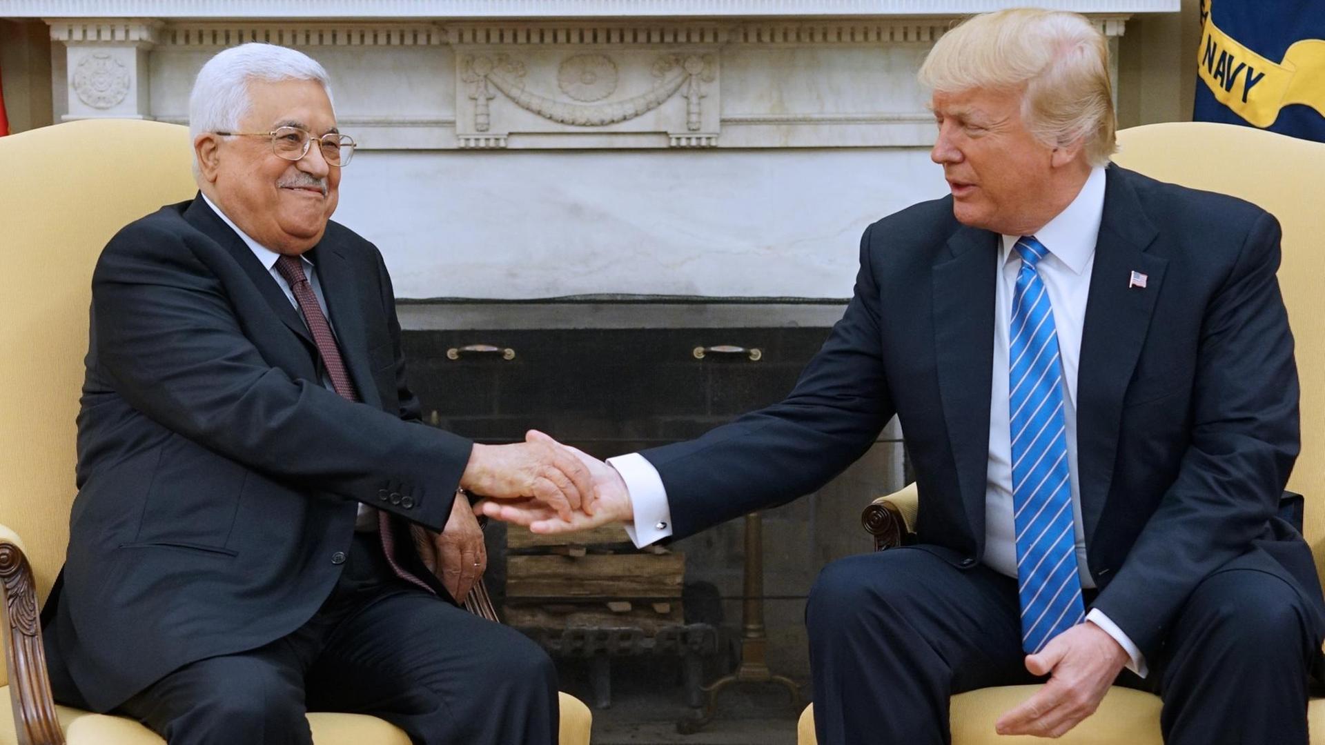 US-Präsident Donald Trump und Palästinenserpräsident Mahmud Abbas im Weißen Haus in Washington.