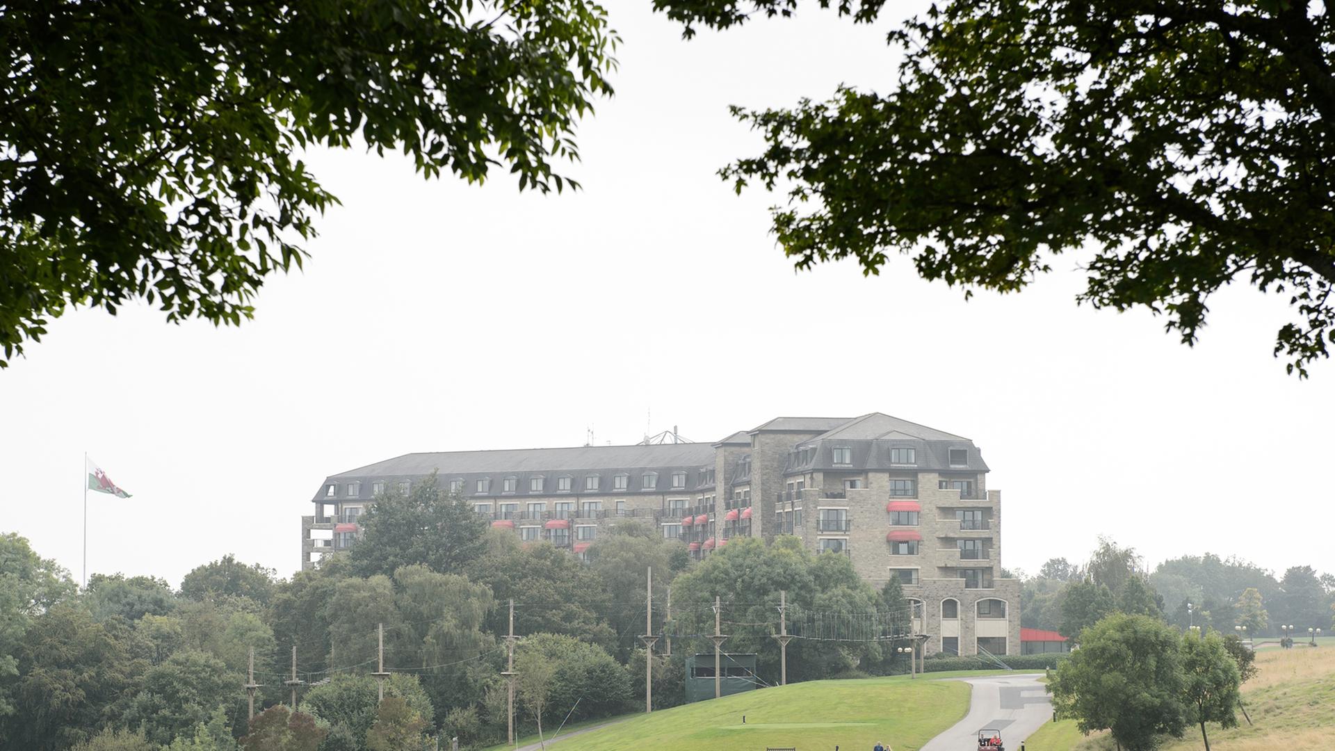 Mehr als 60 Staats- und Regierungschefs sind beim NATO-Gipfel in Wales. Mehr als 60 Staats- und Regierungschefs sind beim NATO-Gipfel in Wales.