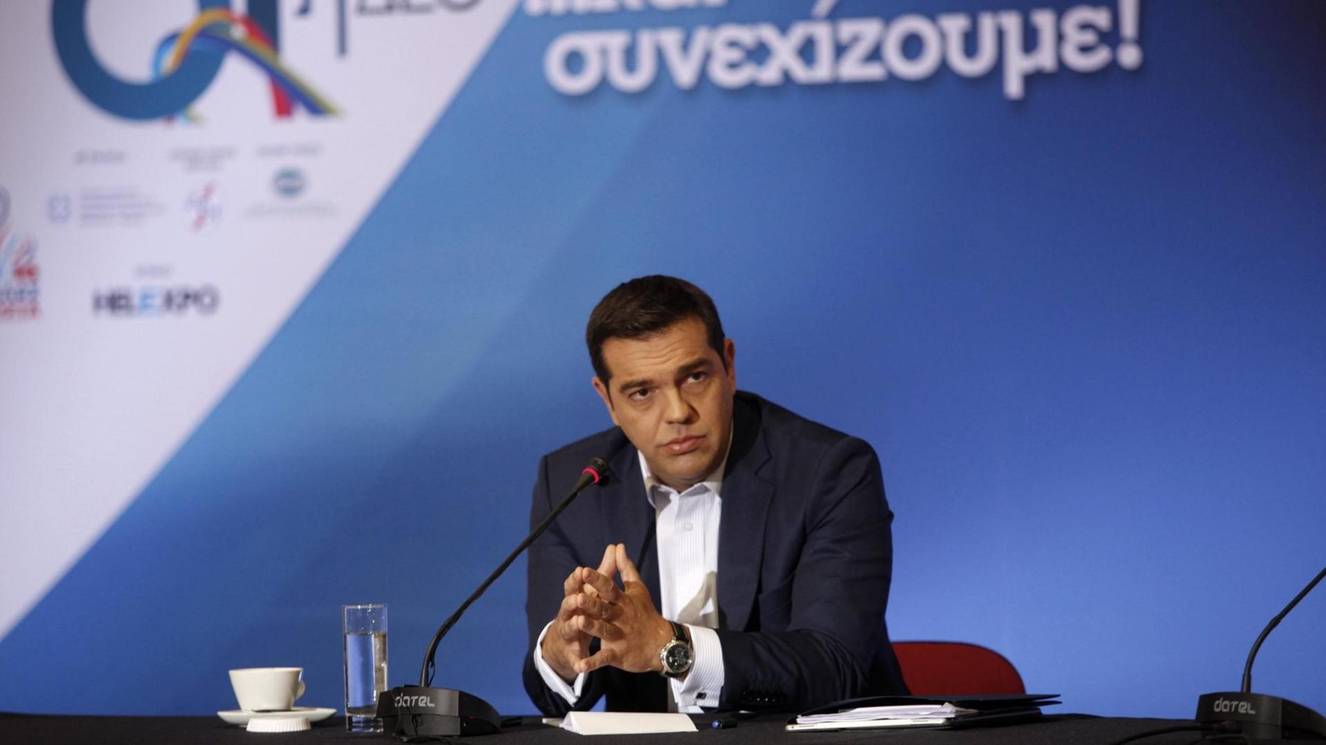 Griechenlands Ministerpräsident Alexis Tsipras hält auf der der Internationalen Messe in Thessaloniki einer Rede zur Wirtschaftspolitik. Griechenlands Ministerpräsident Alexis Tsipras hält auf der der Internationalen Messe in Thessaloniki einer Rede zur Wirtschaftspolitik.