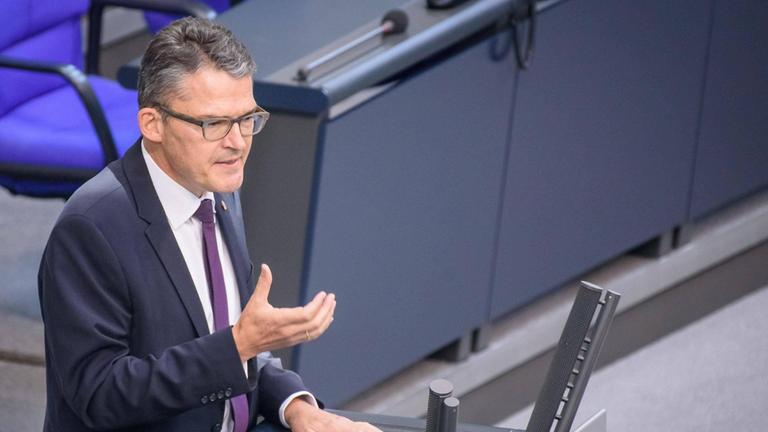 Roderich Kiesewetter (CDU) während einer Debatte im Bundestag