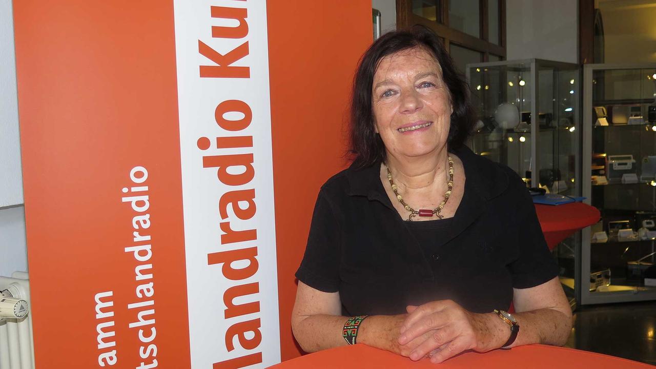Psychotherapeutin Marlene Pfaffenzeller zu Gast bei Deutschlandradio Kultur, sie schulte Syrerinnen in Trauma-Arbeit Psychotherapeutin Marlene Pfaffenzeller zu Gast bei Deutschlandradio Kultur, sie schulte Syrerinnen in Trauma-Arbeit
