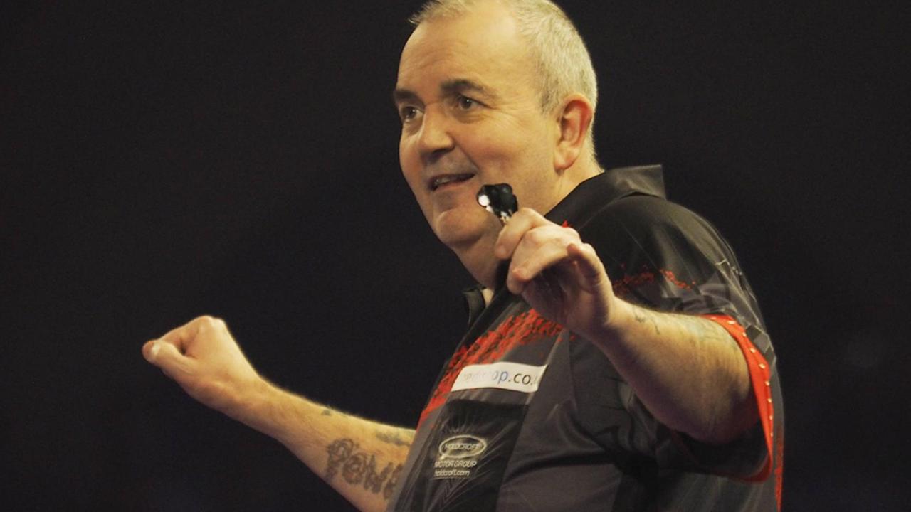 Der 57 Jahre alte Phil Taylor beendet nach der Darts-WM 2017/18 seine Karriere. Der 57 Jahre alte Phil Taylor beendet nach der Darts-WM 2017/18 seine Karriere.