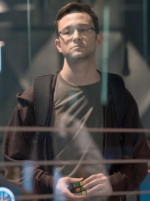 Joseph Gordon-Levitt als Edward Snowden in dem Film "Snowden"