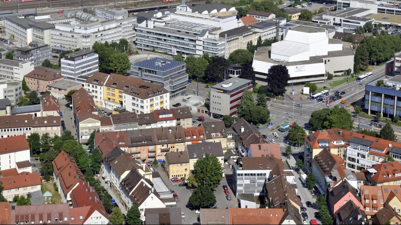 Blick vom Ulmer Münster auf das Theater Ulm Blick vom Ulmer Münster auf das Theater Ulm