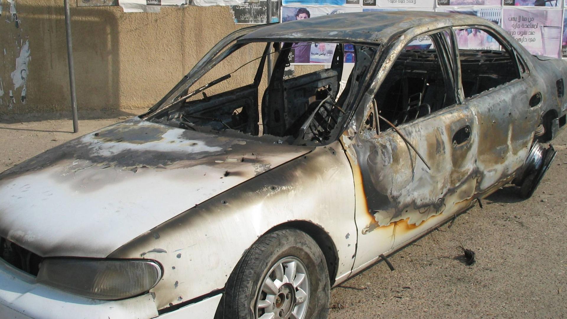 In diesem Auto sollen bei dem Zwischenfall mit Blackwater eine Frau und ein Kind gestorben sein. In diesem Auto sollen bei dem Zwischenfall mit Blackwater eine Frau und ein Kind gestorben sein.