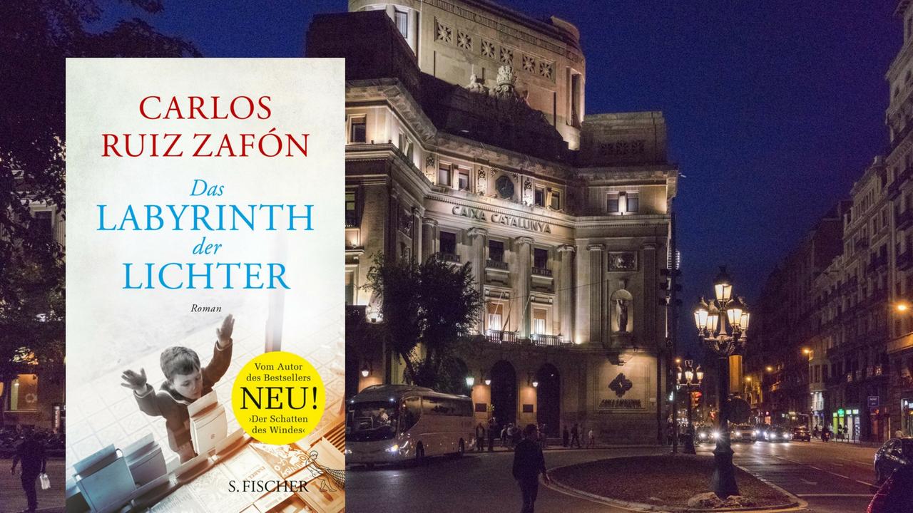 Buchcover Carlos Ruíz Zafón: "Das Labyrinth der Lichter" vor einer Nachtansicht von Barcelona Buchcover Carlos Ruíz Zafón: "Das Labyrinth der Lichter" vor einer Nachtansicht von Barcelona
