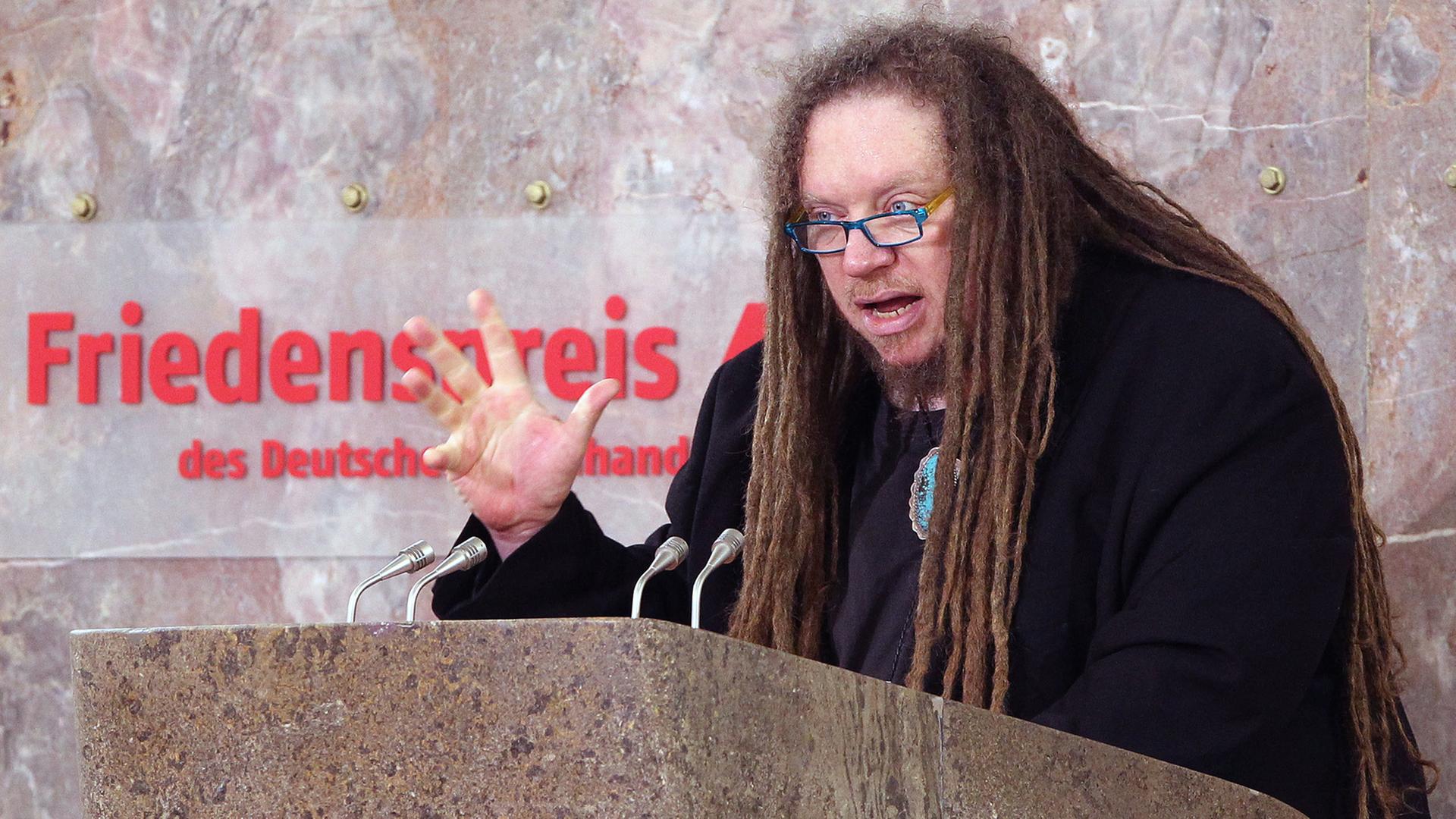 Jaron Lanier bei der Preisverleihung in der Frankfurter Paulskirche. Jaron Lanier bei der Preisverleihung in der Frankfurter Paulskirche.