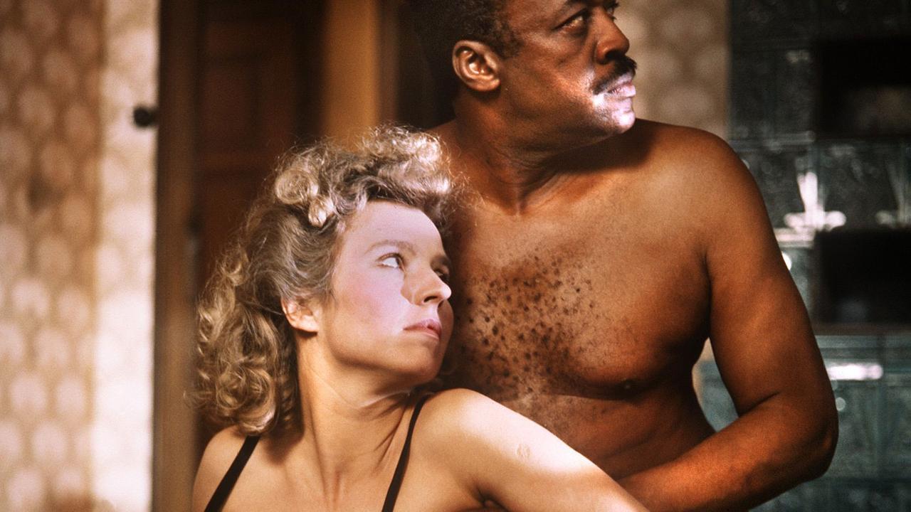 Hanna Schygulla in einer Szene des Films "Die Ehe der Maria Braun" von Rainer Werner Fassbinders Film Hanna Schygulla in einer Szene des Films "Die Ehe der Maria Braun" von Rainer Werner Fassbinders Film