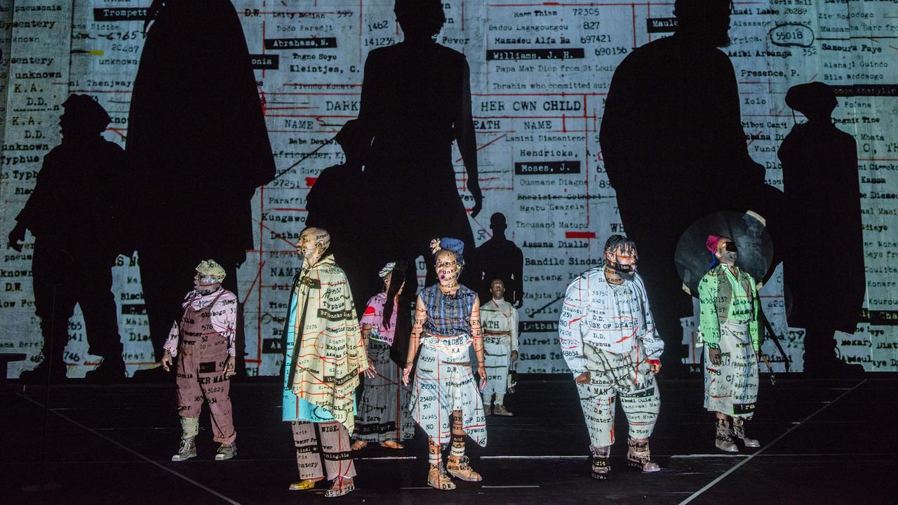 Auftakt der Ruhrtriennale: Fotoprobe zum Musiktheater "The Head and the Load" unter der Regie von William Kentridge im Landschaftspark Duisburg-Nord Auftakt der Ruhrtriennale: Fotoprobe zum Musiktheater "The Head and the Load" unter der Regie von William Kentridge im Landschaftspark Duisburg-Nord