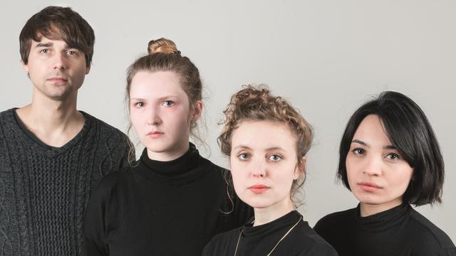 Die deutsche Pop Band "Die Heiterkeit". V. l. n. r: Philipp Wulf, Stella Sommer, Sonja Deffner, Hanitra Wagner