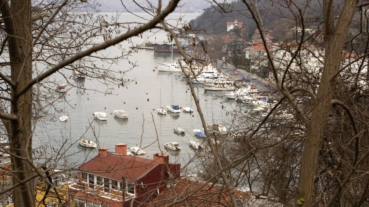 Blick von Tarabya am Bosporus, Istanbul Blick von Tarabya am Bosporus, Istanbul