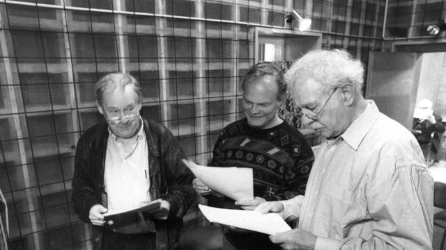 Eine Hörspielaufnahme von Prof. Dusen mit Klaus Herm, Wolfgang Condrus, Friedrich W. Bauschulte (v.lks.)