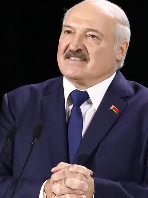 Der Präsident von Belarus, Alexander Lukaschenko, hält eine Rede auf dem 2. Minsker Dialogforum der Regionen im Oktober 2019