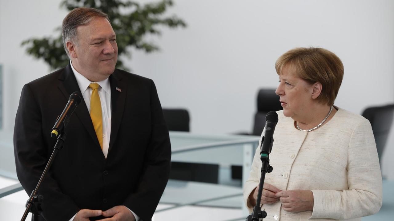 Bundeskanzlerin Angela Merkel und US-Außenminister Mike Pompeo im Kanzleramt in Berlin