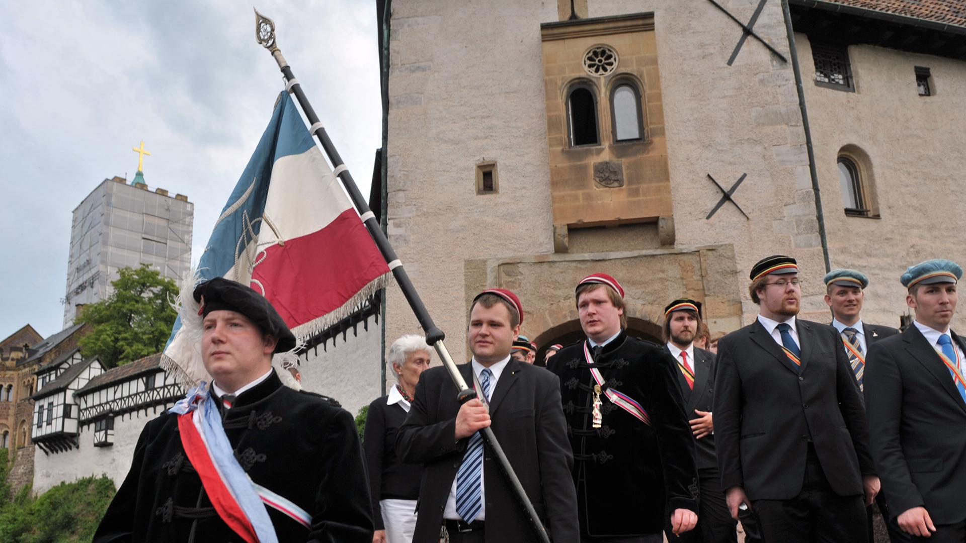 Umstritten: Die Deutsche Burschenschaft trift sich auf der Wartburg. Umstritten: Die Deutsche Burschenschaft trift sich auf der Wartburg.