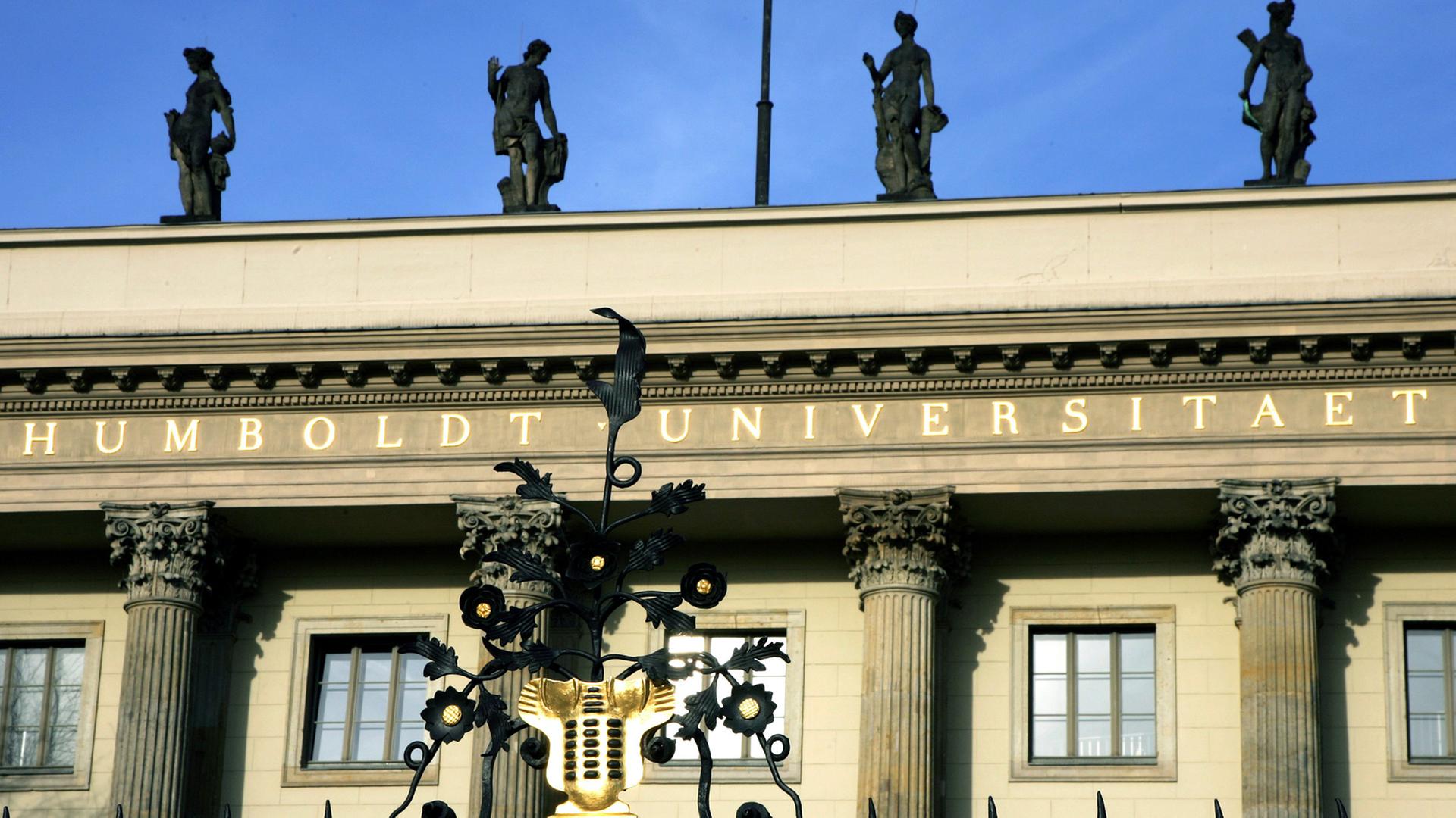 Außenansicht der Humboldt-Universität zu Berlin Unter den Linden Außenansicht der Humboldt-Universität zu Berlin Unter den Linden