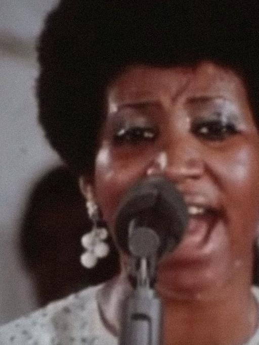 Filmstill aus "Amazing Grace" - Konzertfilm über Aretha Franklin, 2018