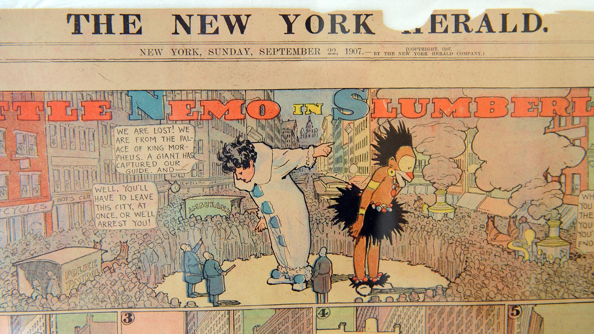 Eine Original-Titelseite des "New York Herald" mit "Little Nemo in Slumberland" (1907) von dem amerikanischen Karikaturisten und Comiczeichner Winsor McCay (1869 - 1934) wird im Wilhelm Busch Museum gezeigt. Eine Original-Titelseite des "New York Herald" mit "Little Nemo in Slumberland" (1907) von dem amerikanischen Karikaturisten und Comiczeichner Winsor McCay (1869 - 1934) wird im Wilhelm Busch Museum gezeigt.