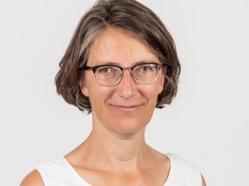 Dr. Gesine Dornblüth Dr. Gesine Dornblüth