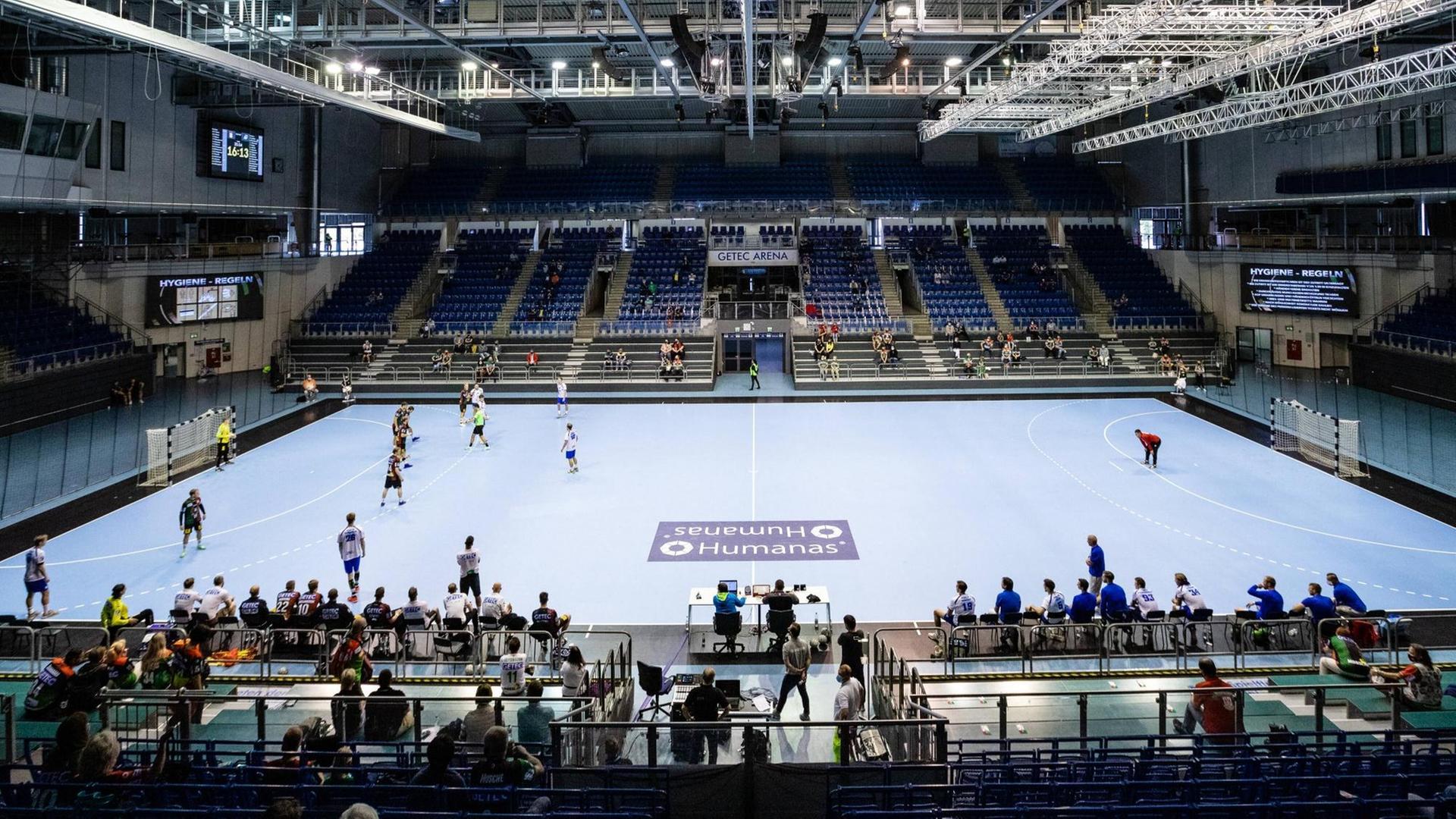Getec Arena unter Corona-Bedingungen beim ersten Testspiel in der Halle waehrend der Saison-Vorbereitung 2020-2021 in der 1. Handball Bundesliga (Herren) zwischen SC Magdeburg - Dessau-Rosslauer HV 06 in der GETEC Arena am 19.09.2020 in Magdeburg Getec Arena unter Corona-Bedingungen beim ersten Testspiel in der Halle waehrend der Saison-Vorbereitung 2020-2021 in der 1. Handball Bundesliga (Herren) zwischen SC Magdeburg - Dessau-Rosslauer HV 06 in der GETEC Arena am 19.09.2020 in Magdeburg