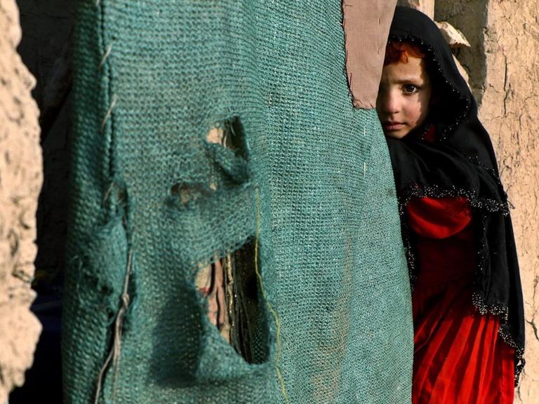 Ein afghanisches Mädchen im afghanischen Kabul.