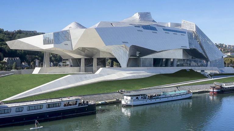 Erbaut vom Wiener Architekturbüro Coop Himmelbalu: das Musée des Confluences in Lyon