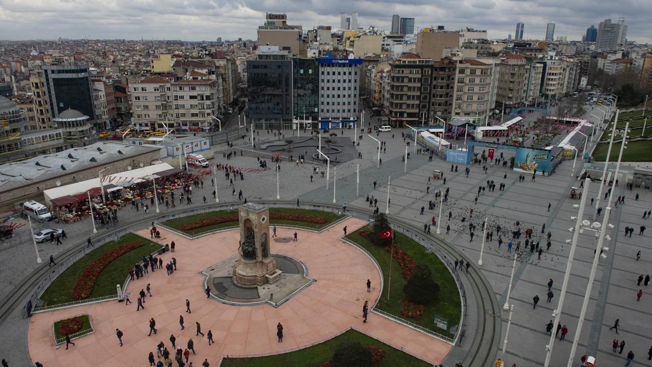 Der Taksim-Platz in Istanbul im Februar 2019. Der Taksim-Platz in Istanbul im Februar 2019.