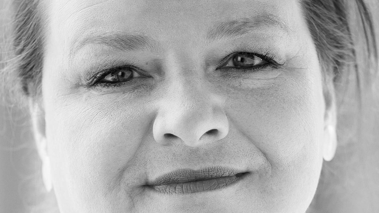 Porträt der Autorin und Philosophin Susanne Boshammer.