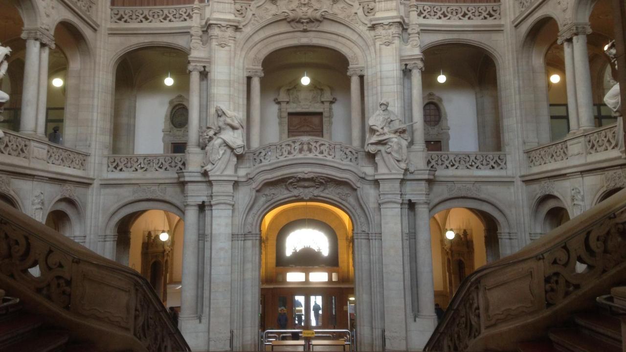 Justizpalast in Neo-Barock: das Kriminalgericht Moabit Justizpalast in Neo-Barock: das Kriminalgericht Moabit