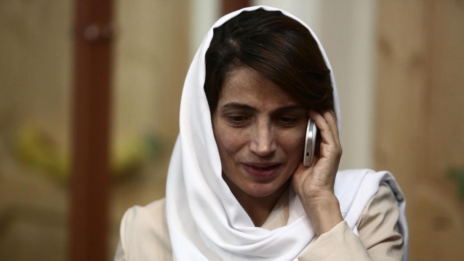 Ein Porträt der iranischen Menschenrechtsaktivistin Nasrin Sotudeh. Ein Porträt der iranischen Menschenrechtsaktivistin Nasrin Sotudeh.