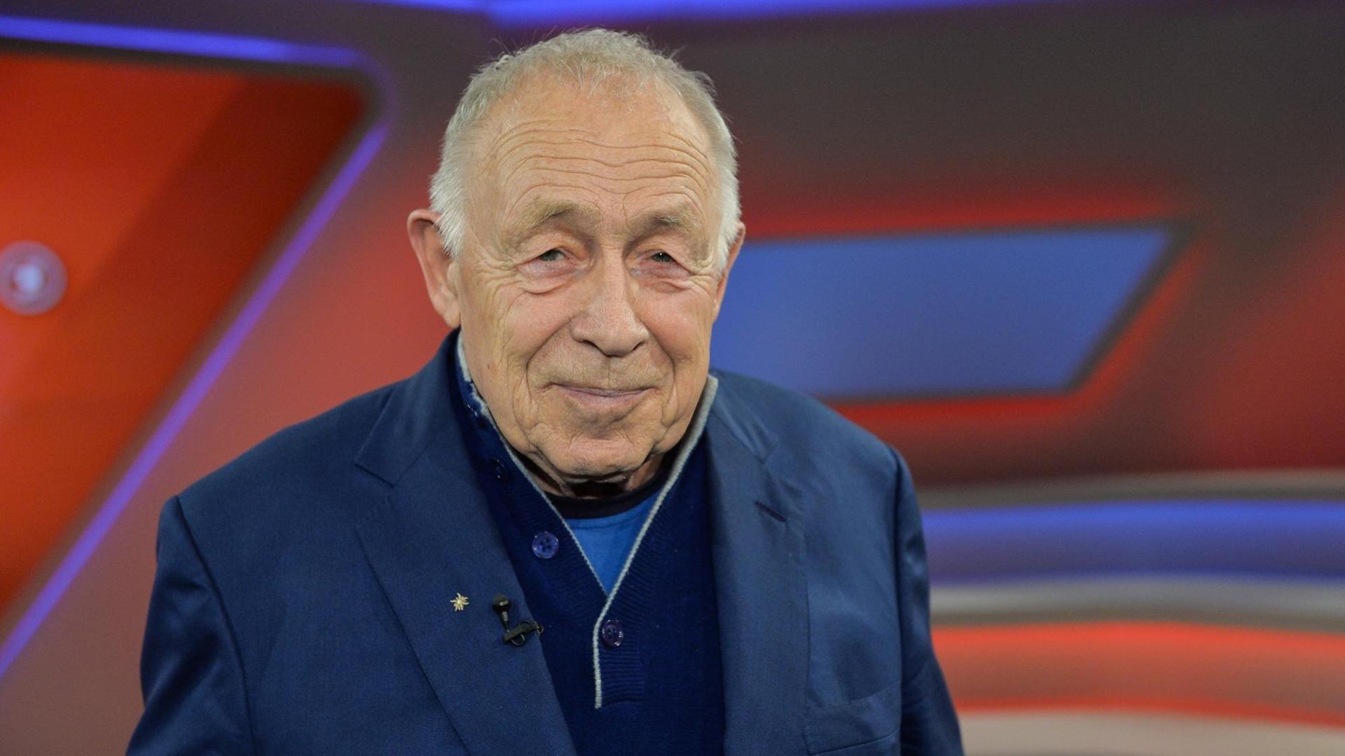 Der CDU-Politiker Heiner Geißler in der Sendung "Menschen bei Maischberger". Der CDU-Politiker Heiner Geißler in der Sendung "Menschen bei Maischberger".