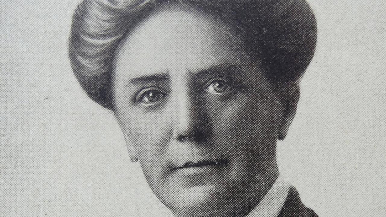 Ethel Smyth fiel auf und eckte an, konnte aber auch die Menschen von sich und ihrer Mission überzeugen Ethel Smyth fiel auf und eckte an, konnte aber auch die Menschen von sich und ihrer Mission überzeugen