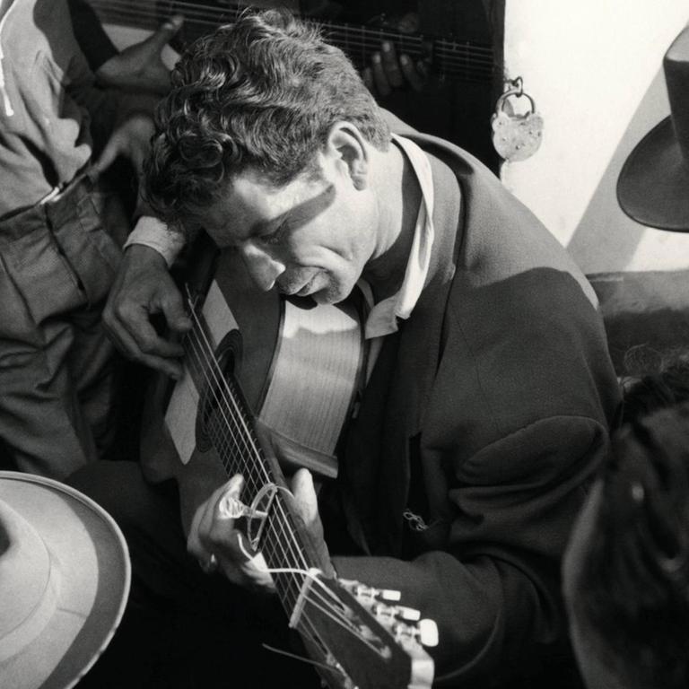 Manitas de Plata (eigentlich Ricardo Baliardo); französischer Gitarrist. Foto, 1965.