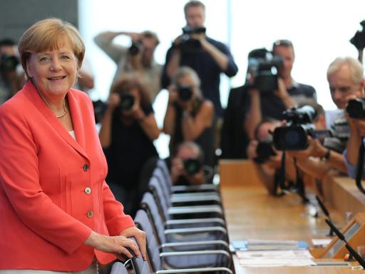 Bundeskanzlerin Angela Merkel (CDU) äußert sich am 31.08.2015 in Berlin auf einer Pressekonferenz zu aktuellen Themen der Innen- und Außenpolitik.