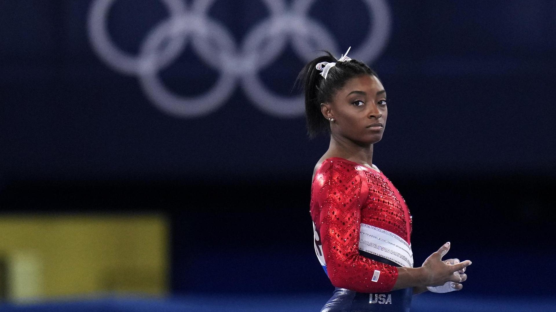 Die amerikanische Kunstturnerin Simone Biles am 27. Juli bei den Olympischen Spielen in Tokio. Die amerikanische Kunstturnerin Simone Biles am 27. Juli bei den Olympischen Spielen in Tokio.