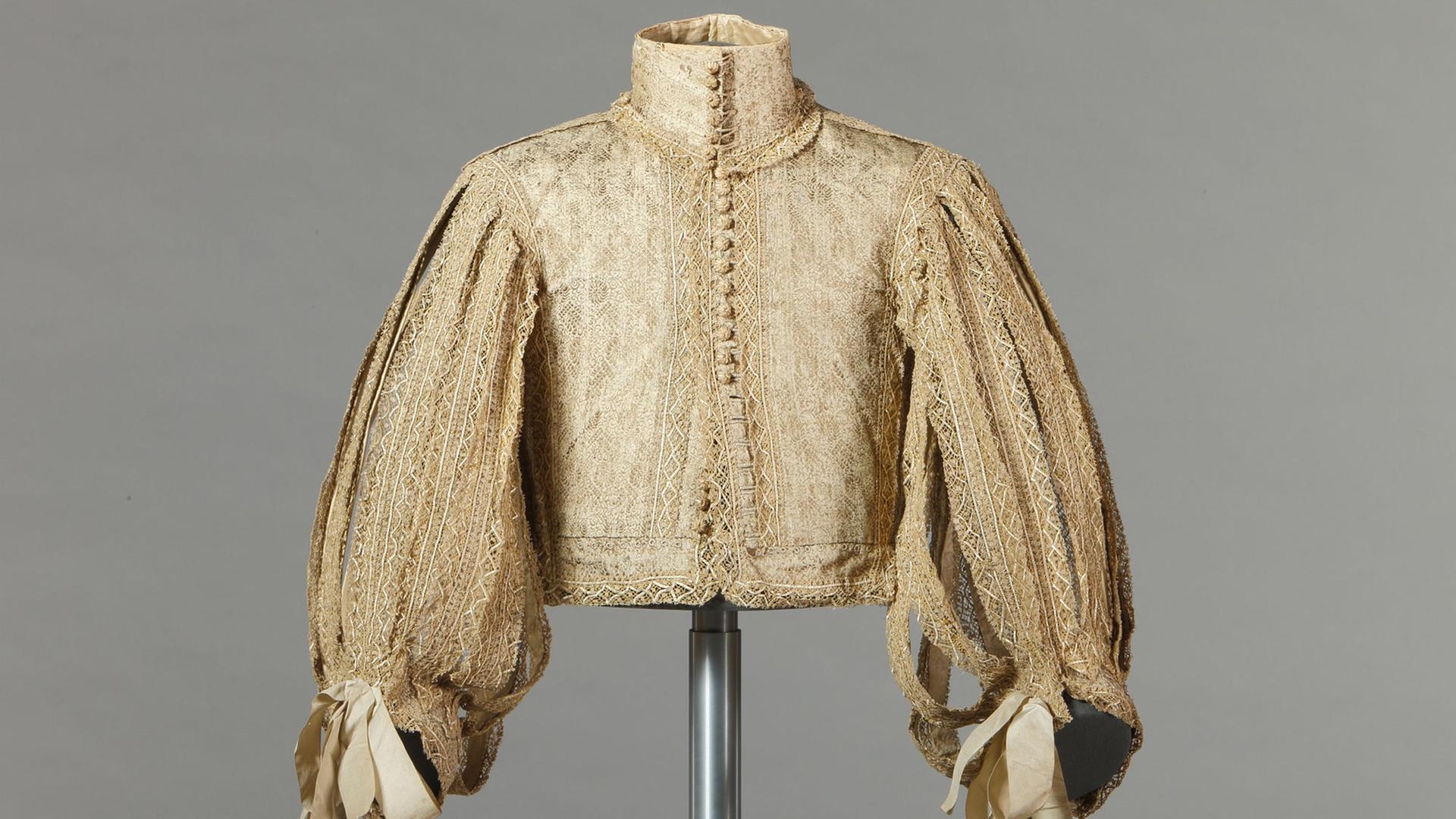 Darmstädter Ausstellung "CHIC!" Darmstädter Ausstellung "CHIC!"