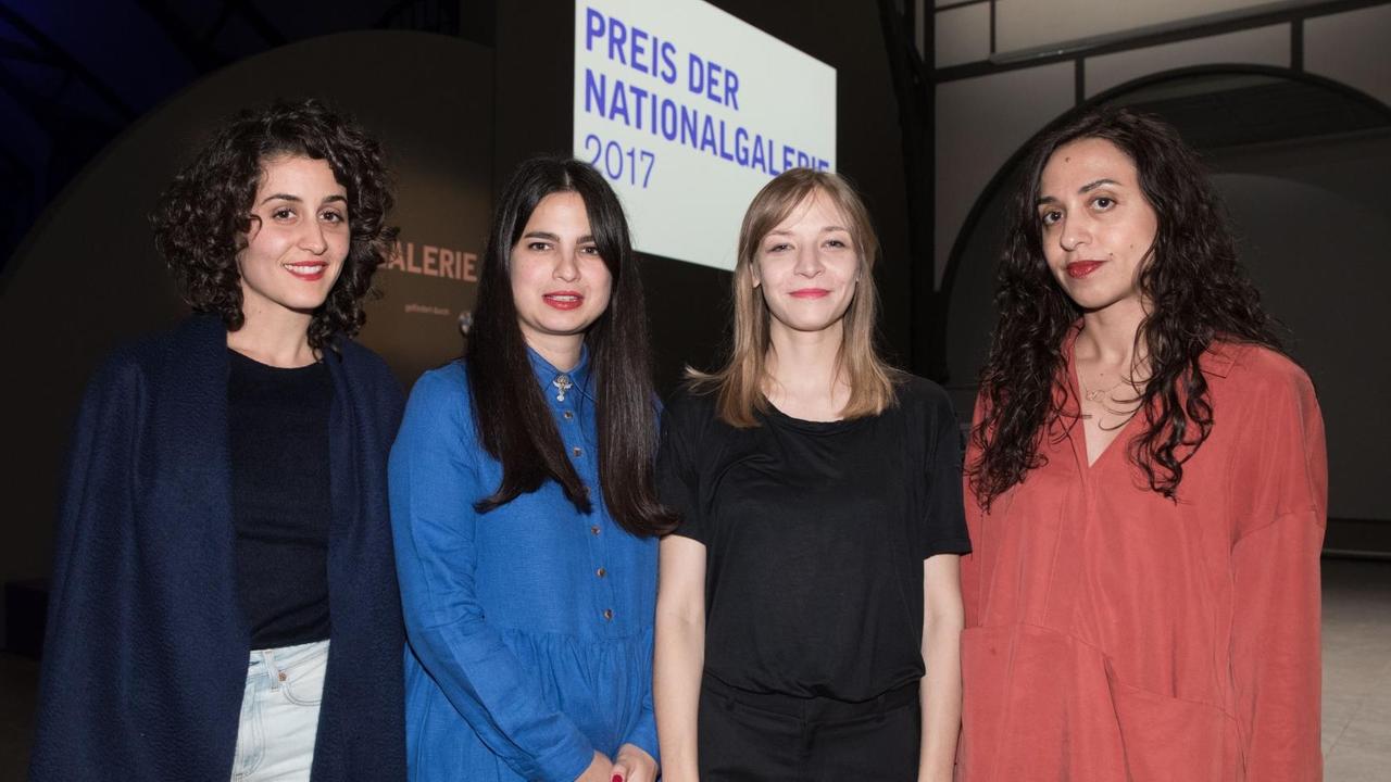 Die Nominierten für den Preis der Nationalgalerie 2017 (v.l.n.r.): Jumana Manna , Sol Calero, Agnieszka Polska und Iman Issa im Hamburger Bahnhof in Berlin. Die Nominierten für den Preis der Nationalgalerie 2017 (v.l.n.r.): Jumana Manna , Sol Calero, Agnieszka Polska und Iman Issa im Hamburger Bahnhof in Berlin.