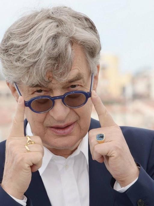 May 13, 2018 - Cannes, France - CANNES, FRANCE - MAY 13: Director Wim Wenders attends the photocall for Pope Francis - A Man Of His Word during the 71st annual Cannes Film Festival at Palais des Festivals on May 13, 2018 in Cannes, France. Cannes France PUBLICATIONxINxGERxSUIxAUTxONLY - ZUMAi09_ 20180513_zaf_i09_013 Copyright: xFrederickxInjimbertx