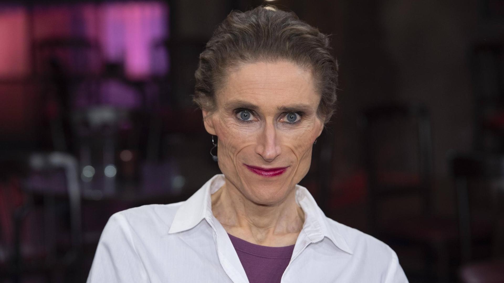 Die Performerin, Schauspielerin und Autorin Madame Nielsen zu Gast in der Sendung Kölner Treff im WDR Fernsehen am 17.01.2020. Die Performerin, Schauspielerin und Autorin Madame Nielsen zu Gast in der Sendung Kölner Treff im WDR Fernsehen am 17.01.2020.