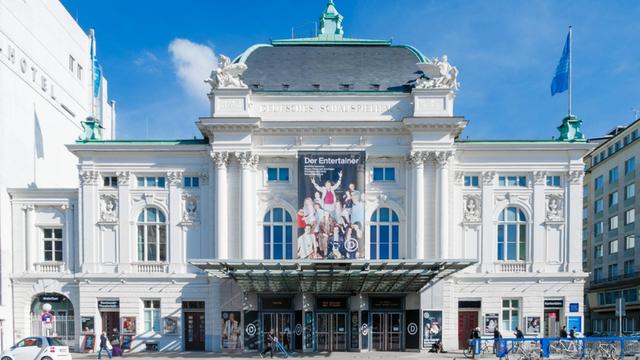 Das Gebäude des Theaters Deutsches Schauspielhaus