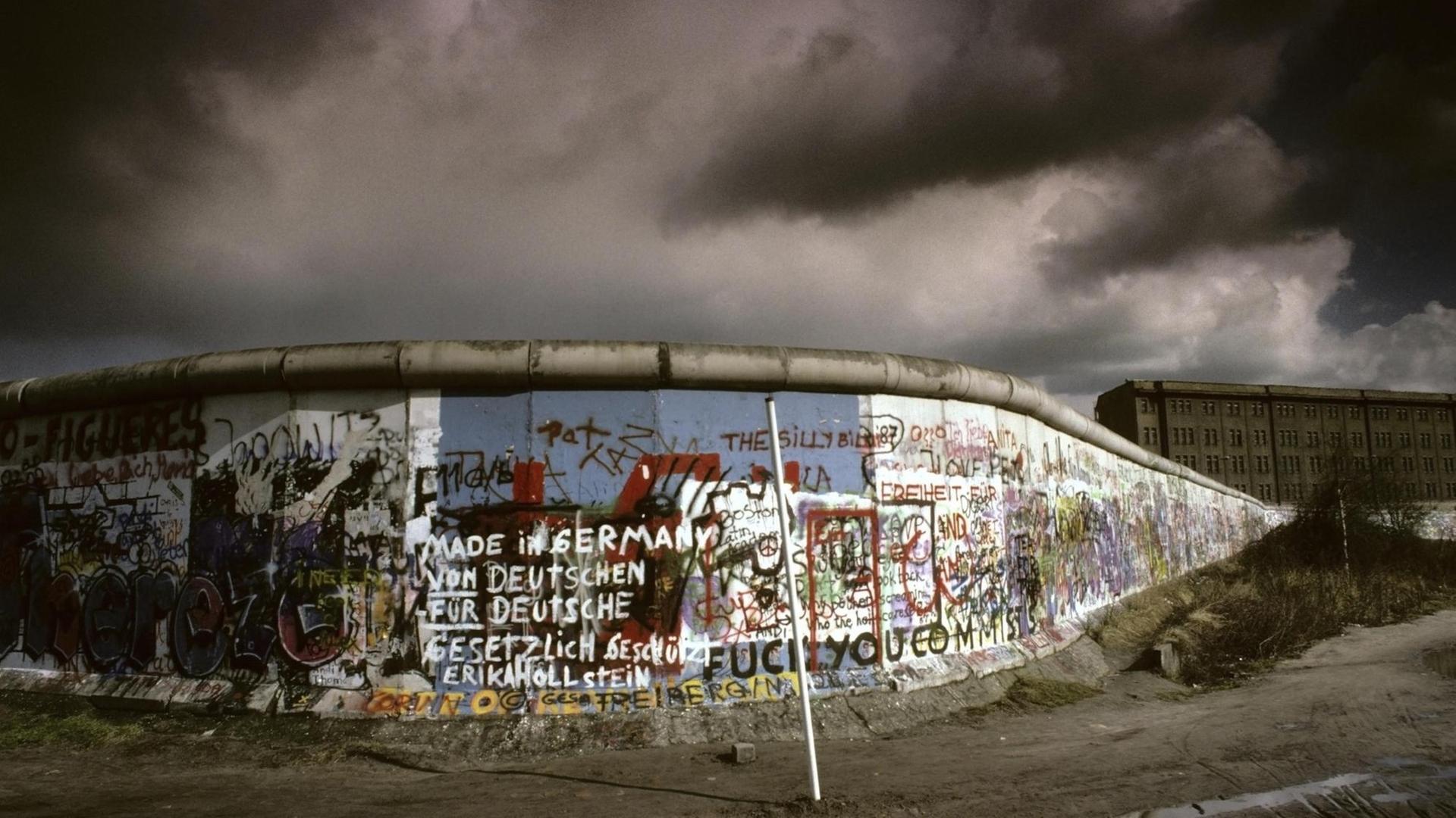 Berliner Mauer am Potsdamer Platz in den 80er-Jahren Berliner Mauer am Potsdamer Platz in den 80er-Jahren