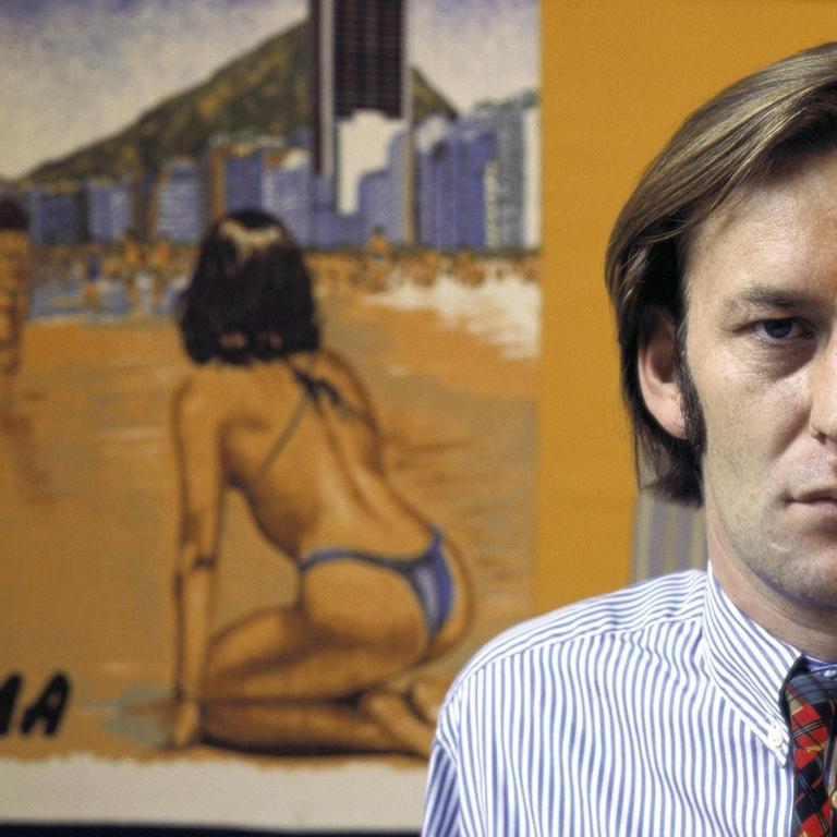 Der Künstler Martin Kippenberger (1953−1997) in einer Aufnahme aus dem Jahr 1986