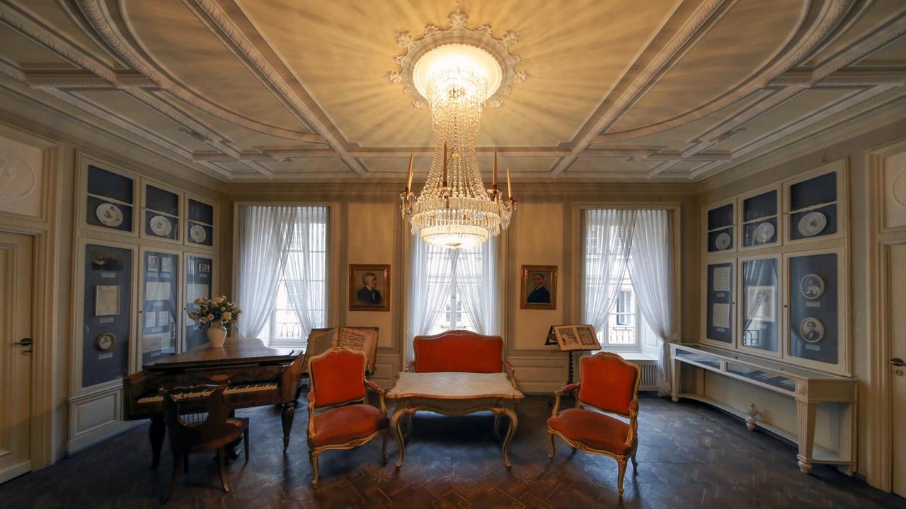 Ein Blick in den «Wagnersaal», aufgenommen am 17.12.2015 bei dem Musik- und Musikbuchverlag Schott Music in Mainz (Rheinland-Pfalz). Ein Blick in den «Wagnersaal», aufgenommen am 17.12.2015 bei dem Musik- und Musikbuchverlag Schott Music in Mainz (Rheinland-Pfalz).