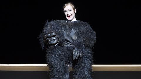 Paula Murrihy als Carmen in der Oper Frankfurt