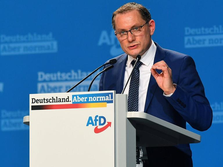 Der Bundessprecher der AfD, Tino Chrupalla, beim 12. Bundesparteitag in Dresden.