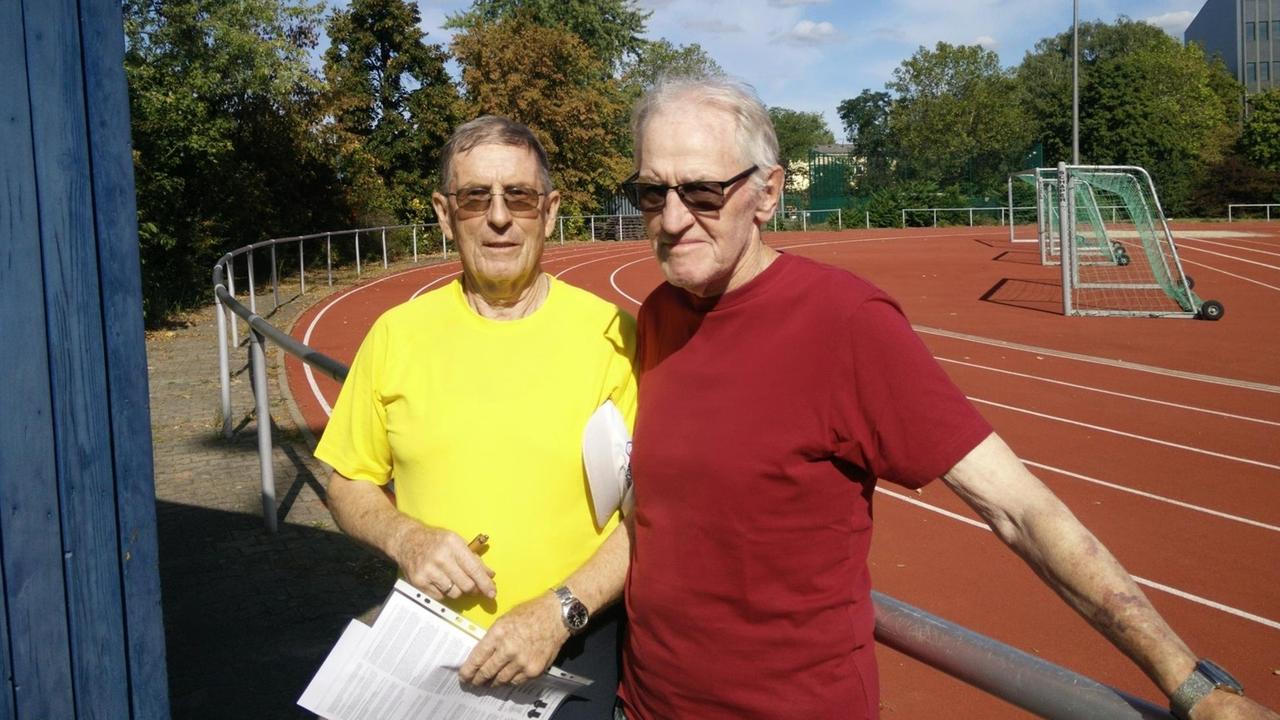 Wilhelm Nettelnstroth (r.) und sein Prüfer. Wilhelm Nettelnstroth (r.) und sein Prüfer.