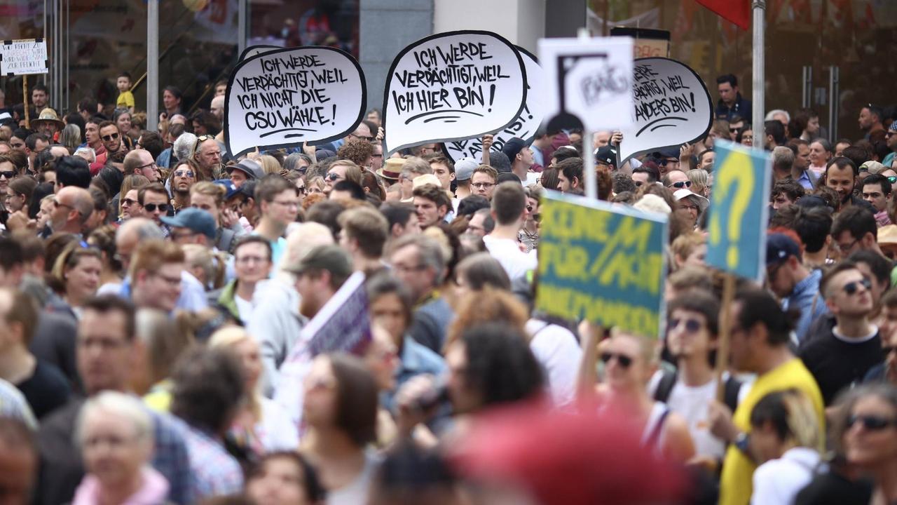 Protest gegen bayerisches Polizeiaufgabengesetz in München Protest gegen bayerisches Polizeiaufgabengesetz in München
