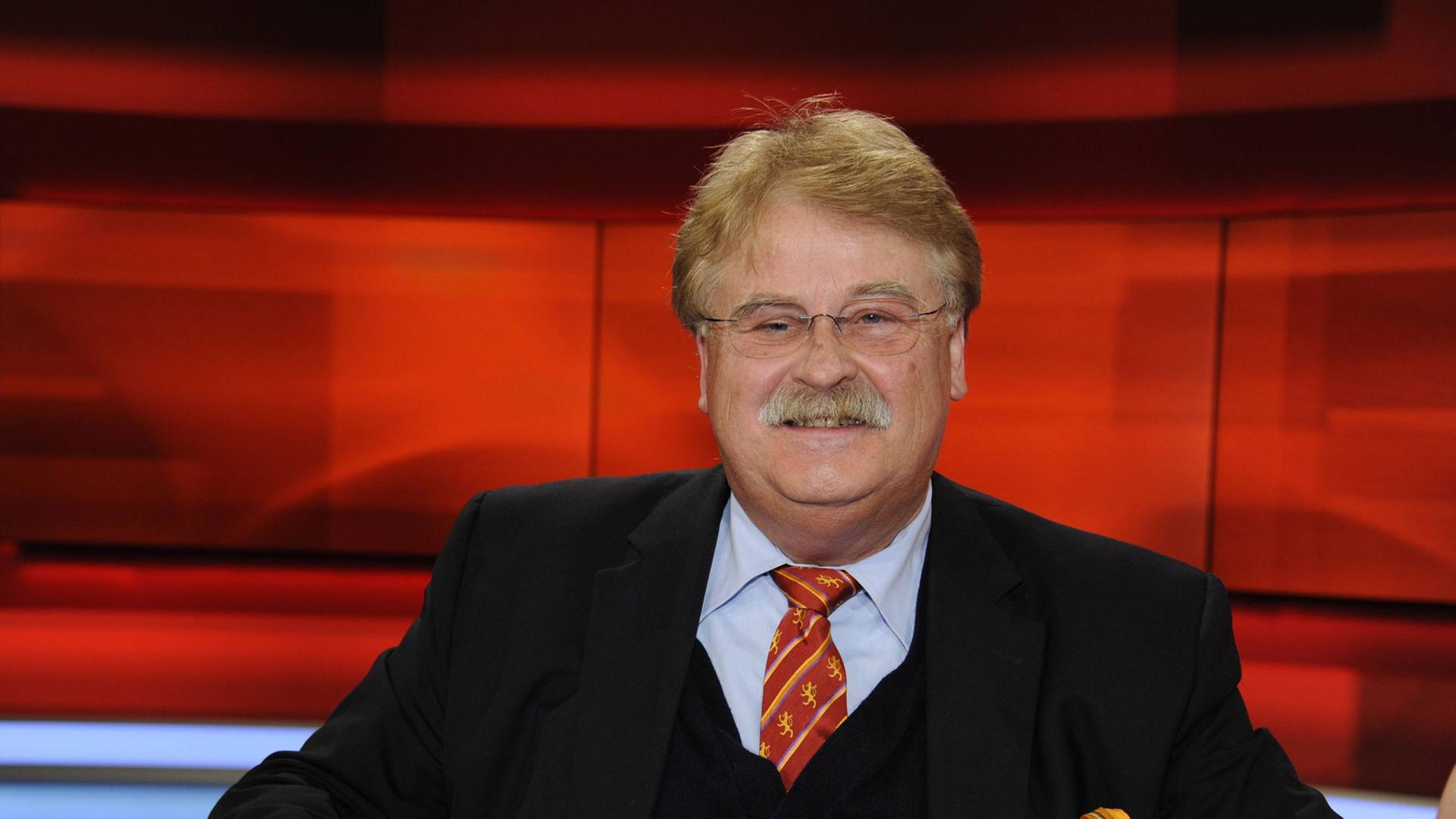 Elmar Brok. Elmar Brok.