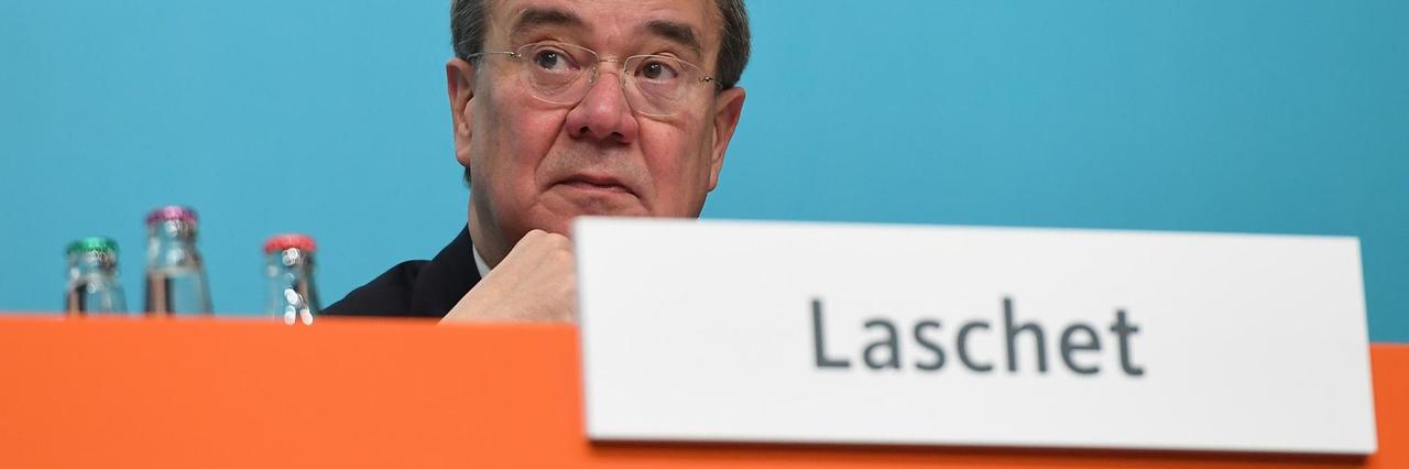 Armin Laschet (CDU) während des Landesparteitags der CDU Nordrhein-Westfalen am 23.10.21 in Bielefeld. Armin Laschet (CDU) während des Landesparteitags der CDU Nordrhein-Westfalen am 23.10.21 in Bielefeld.
